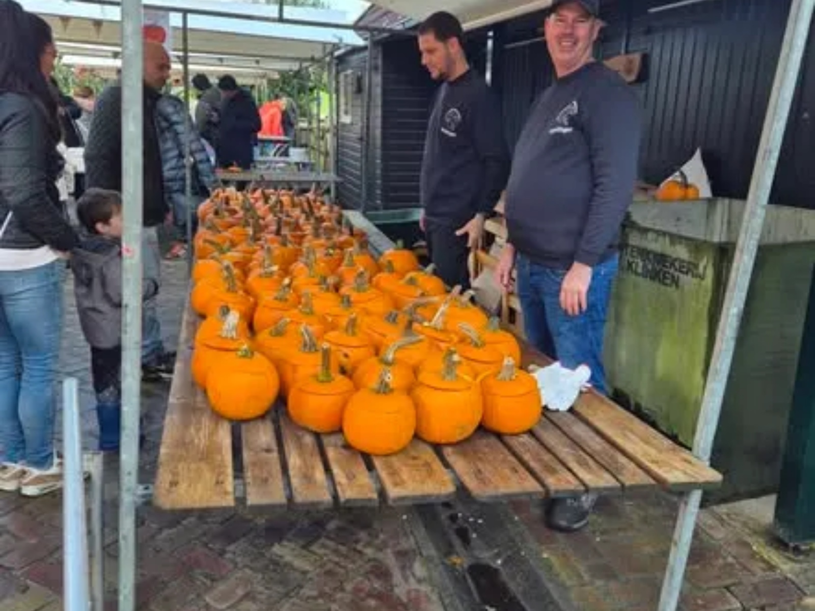 🎃 Halloween for Kids: Pumpkin Carving & Haunted House